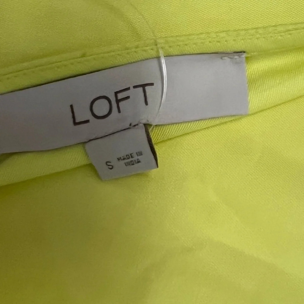 LOFT Sleeveless Vneck Top Blouse Bright Neon Yellow Small - Picture 4 of 8